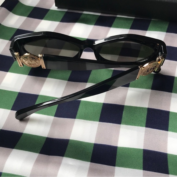 Veux Kensington Sunglasses (Black) - Picture 3 of 9